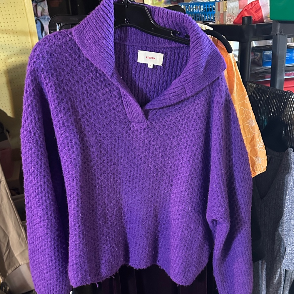 XiRENA Vibrant Purple Cowl Neck Sweater M